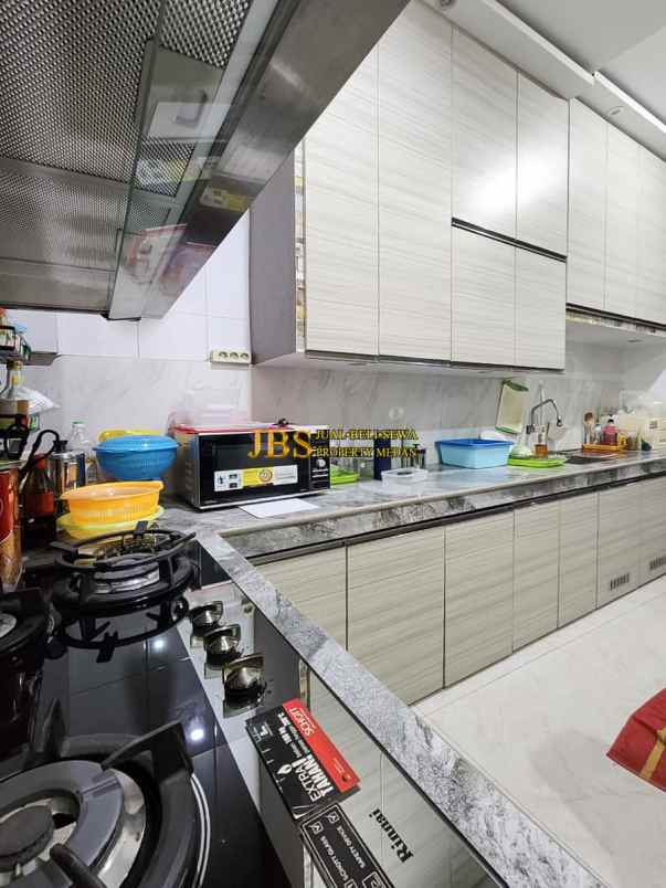 dijual villa komplek tenun indah jalan