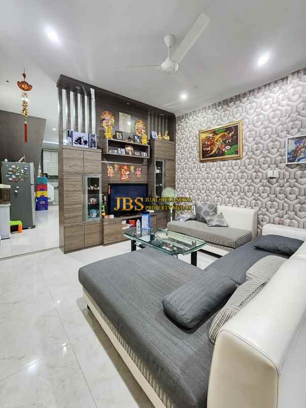 dijual villa komplek tenun indah jalan