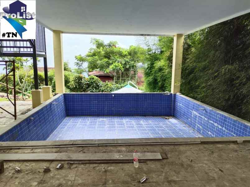 dijual villa lokasi karangsalam baturaden