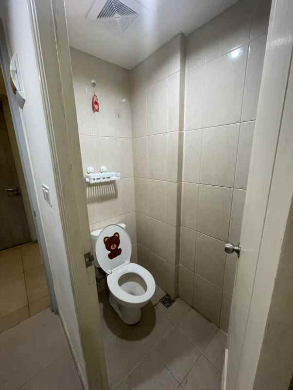 disewakan apartemen apartemen osaka riverview pik2