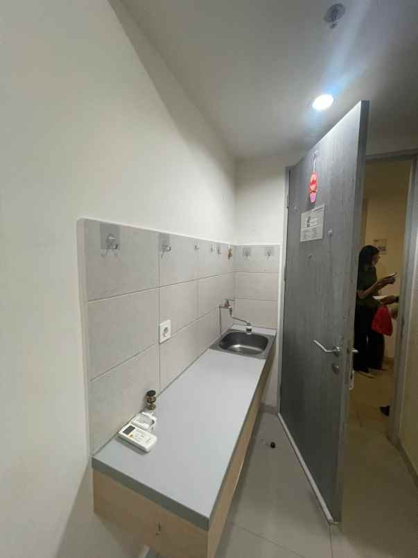 disewakan apartemen apartemen osaka riverview pik2