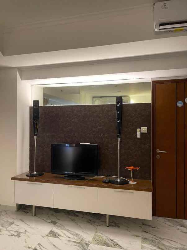 disewakan apartemen waterplace pakuwon indah
