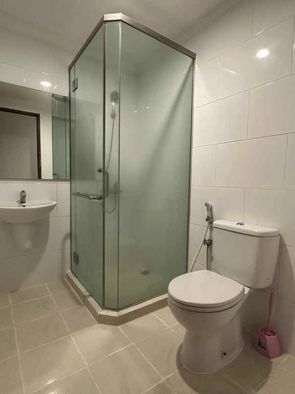 disewakan apartemen waterplace residence jl