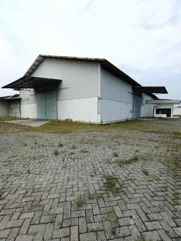 disewakan gudang di jombang