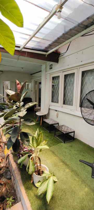 disewakan ruang kantor kerja semi furnished