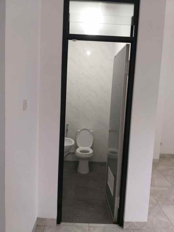 disewakan ruko gudang kantor grand city mall