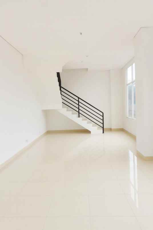 disewakan ruko gudang kantor jalan caman raya no 21