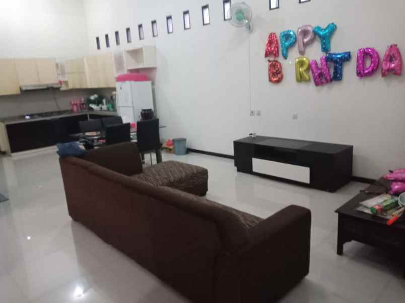 disewakan ruko gudang kantor jalan raya legundi