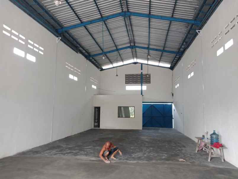 disewakan ruko gudang kantor jalan raya legundi