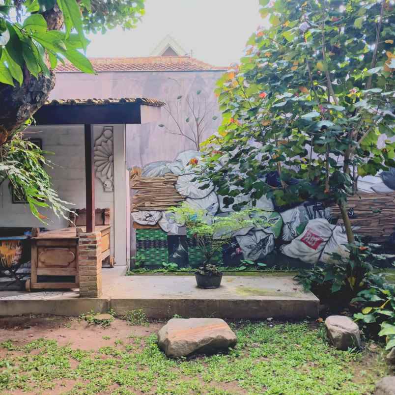 disewakan ruko gudang kantor jl trapesium tiyosan