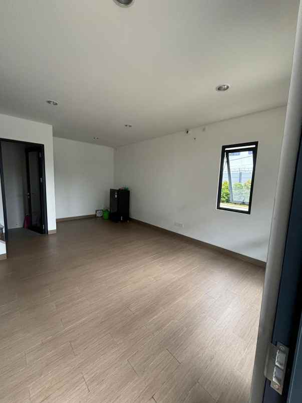 disewakan ruko gudang kantor latinos boutique soho bsd