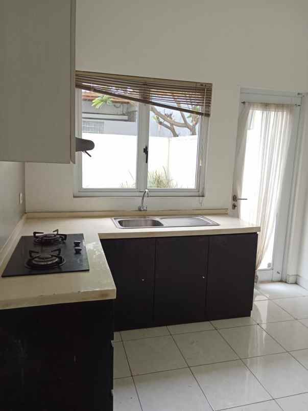 disewakan rumah cluster palm spring