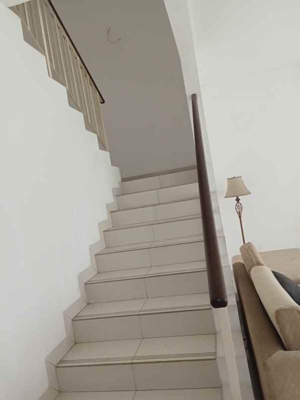 disewakan rumah cluster palm spring