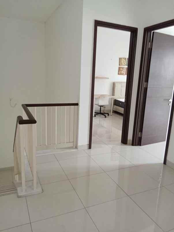 disewakan rumah cluster palm spring