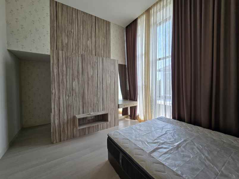 disewakan rumah cluster semayang asya jgc