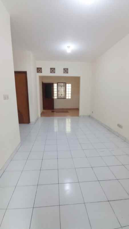 disewakan rumah duren sawit