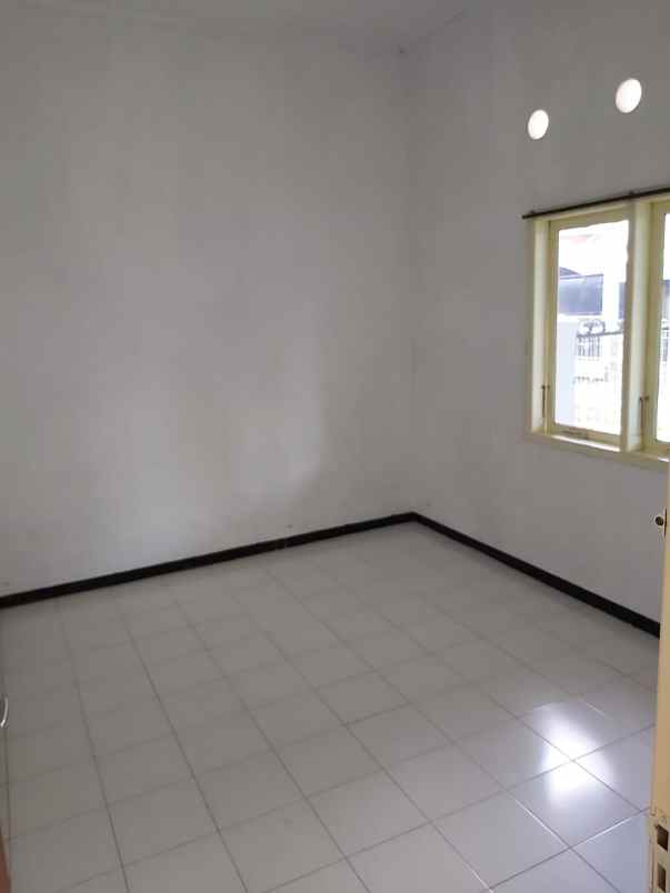 disewakan rumah jalan gerilya purwokerto