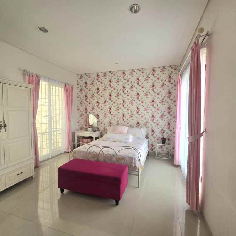 disewakan rumah jalan raffles