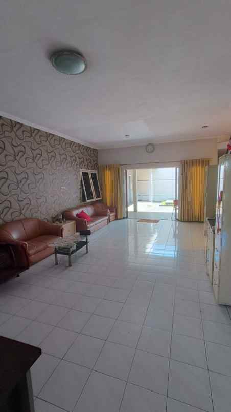 disewakan rumah karanglewas