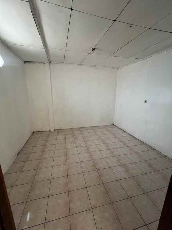 disewakan rumah malaka