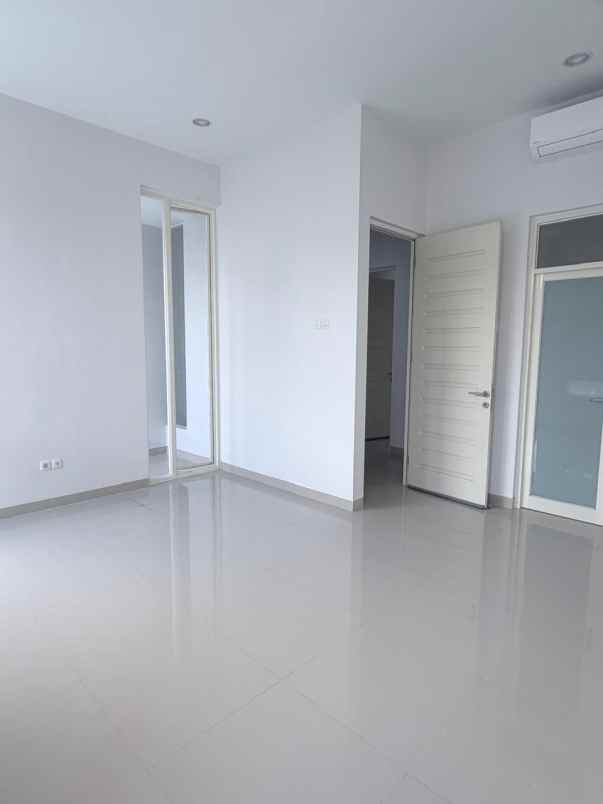 disewakan rumah pakuwon city zimbali costa