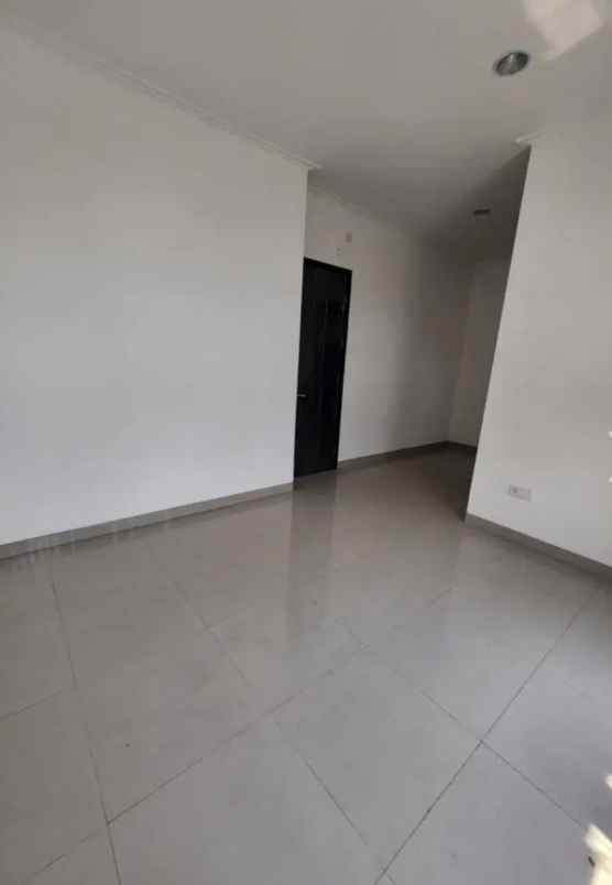 disewakan rumah pik2 cluster denver