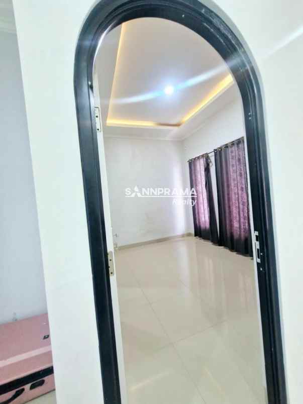 disewakan rumah semi furnished di grand depok city