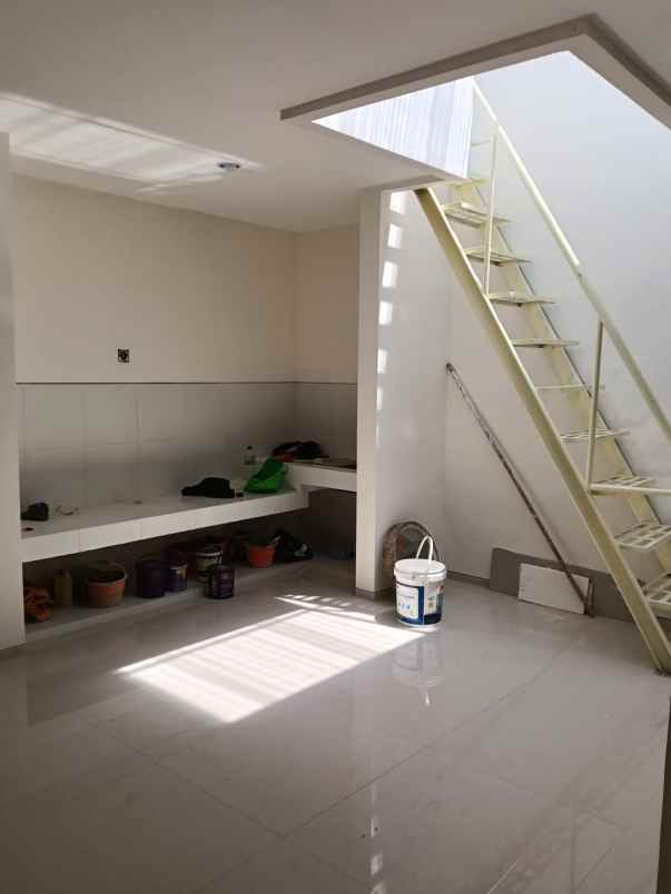 disewakan rumah taman gapura e6