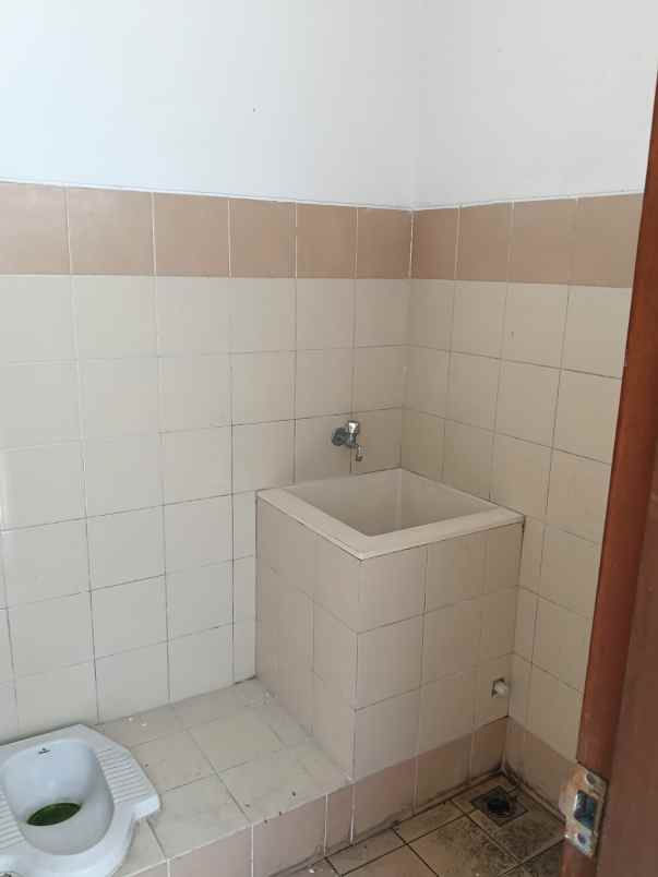 disewakan rumah taman gapura e6