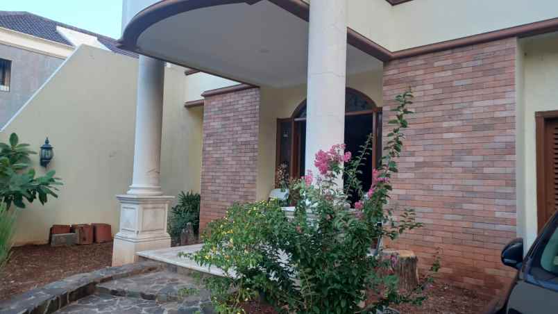 disewakan rumah taman modern