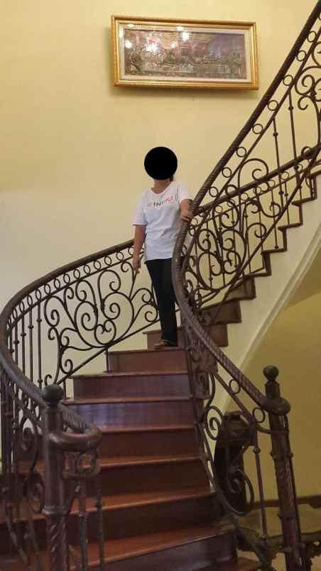 disewakan rumah taman modern