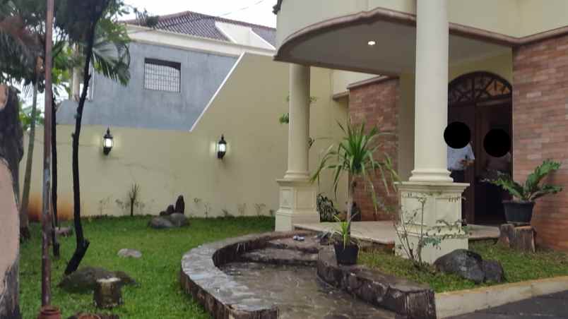 disewakan rumah taman modern