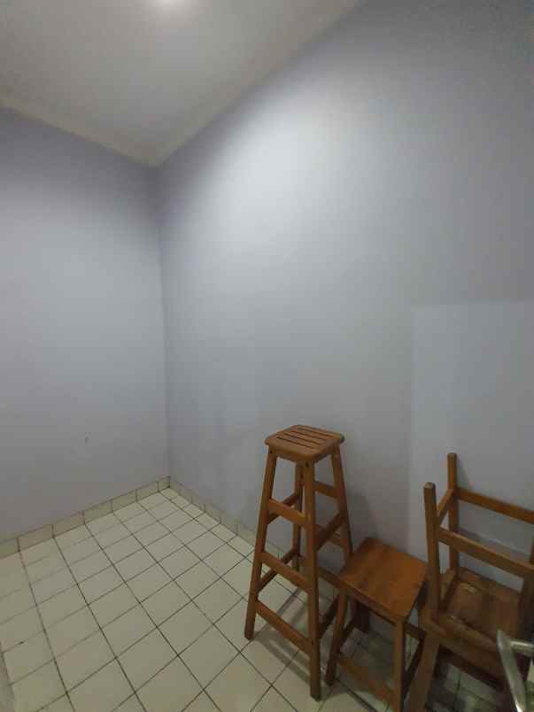 disewakan rumah the riviera garden