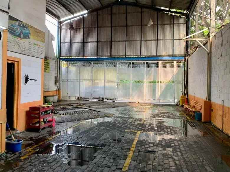 disewakan rumah usaha bratang wetan surabaya