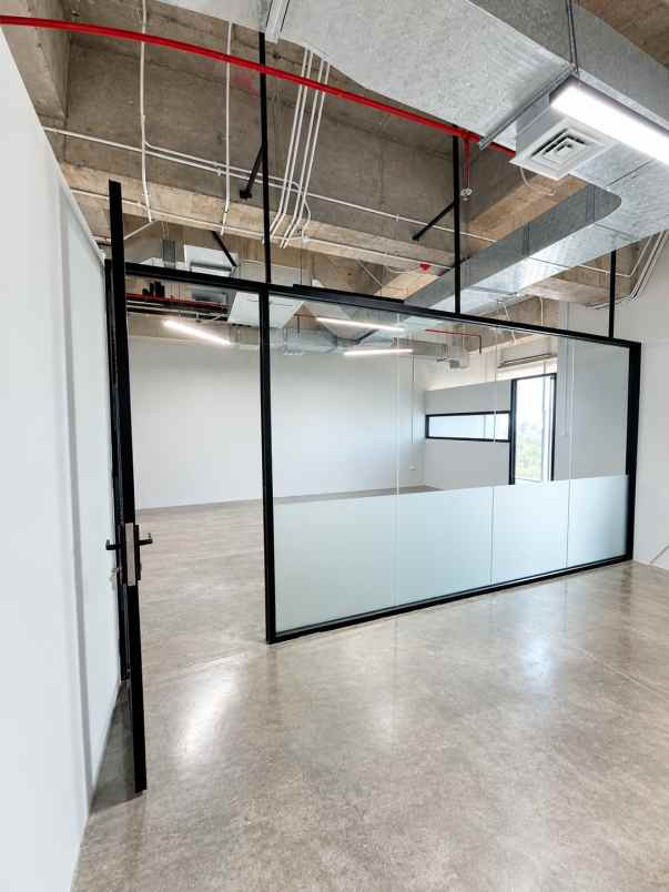 jual atau sewa office space di world capital tower
