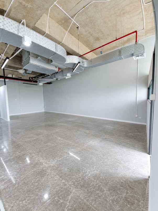 jual atau sewa ruang kantor di world capital tower