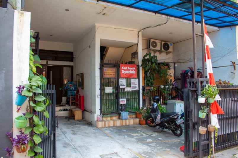 jual kosan jakarta pusat laba 300jutaan pertahun