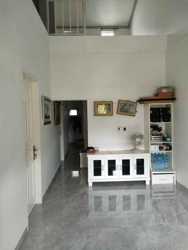 jual rimah beserta isinya lokasi pondok aren