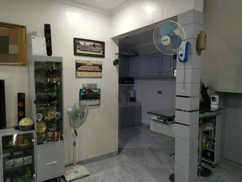 jual rimah beserta isinya lokasi pondok aren