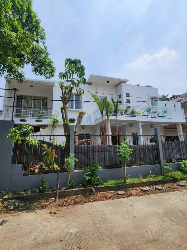 jual rumah cantik komplek buntu tenang di bintaro