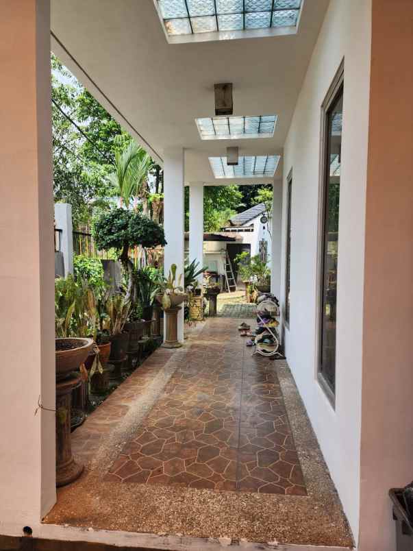 jual rumah cantik komplek buntu tenang di bintaro