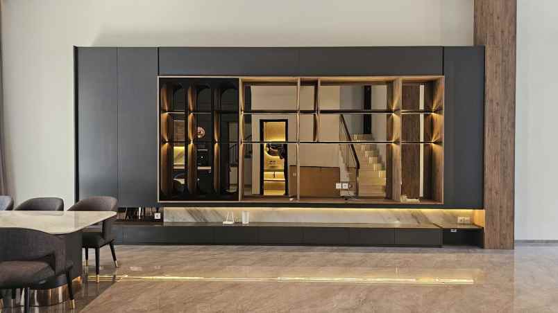 jual rumah furnished mewah bukit villa pik 2