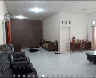 jual rumah lokasi strategis di lampiri pondok kelapa