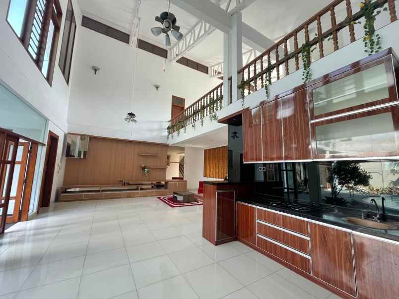 jual rumah mewah di pondok indah jakarta selatan