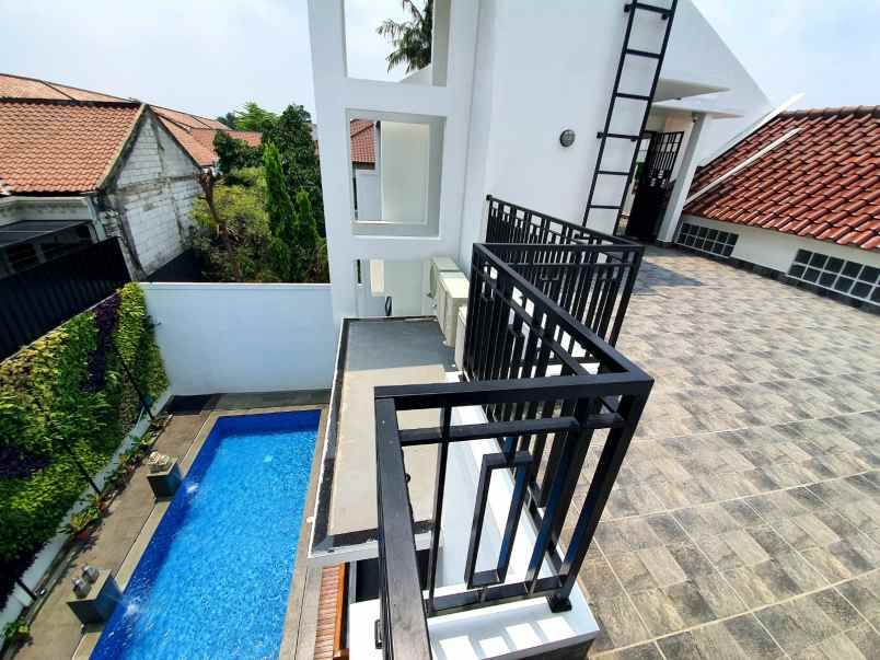 jual rumah mewah kolam renang kemang jakarta selatan
