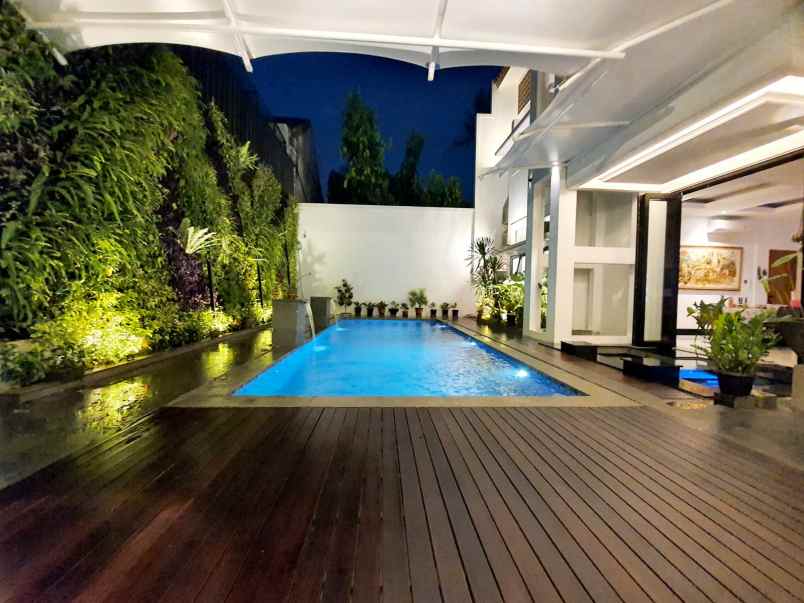 jual rumah mewah kolam renang kemang jakarta selatan