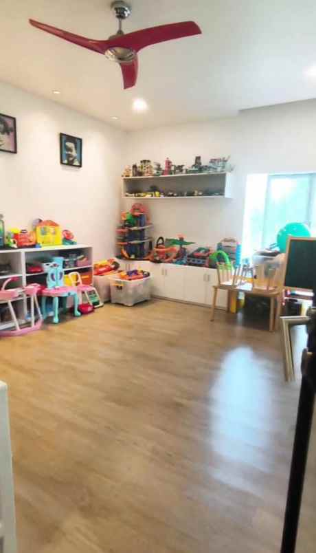 jual rumah pantai mutiara jak ut