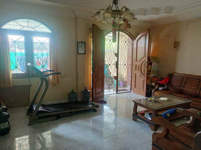 jual rumah taman palem lestari jak bar