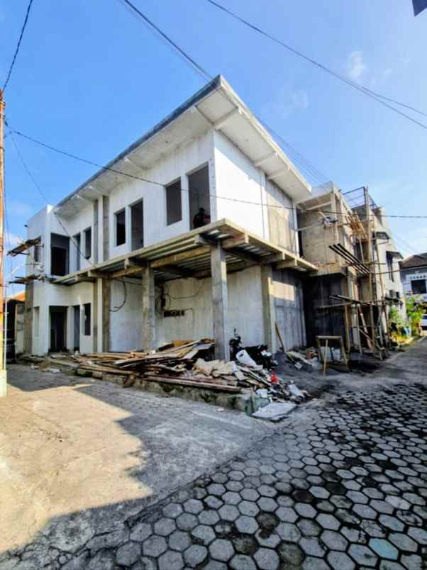 kost 19 kamar di condong catur dekat ke upn amikom