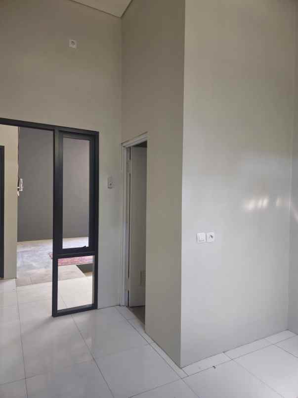 kost ciamik shm ready 3 menit kampus unnes